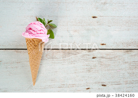 Top view pink ice cream with space Top view pink ice cream with space 38424160