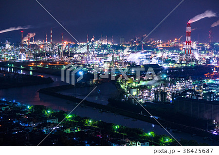 岡山県 水島臨海工業地帯 工場夜景の写真素材