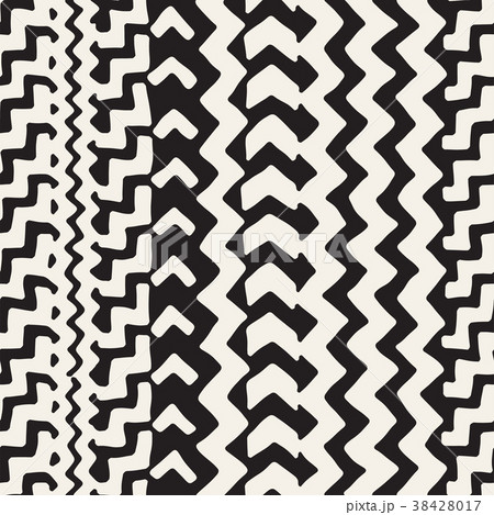 Seamless ethnic and tribal pattern. Hand drawn 38428017