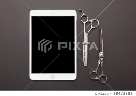 タブレットと理美容機材 タブレットと理美容機材 38428383