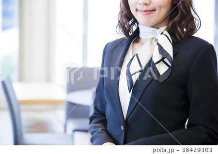 ビジネス 受付 オフィス 女性 ビジネスマン ビジネス 受付 オフィス 女性 ビジネスマン 38429303