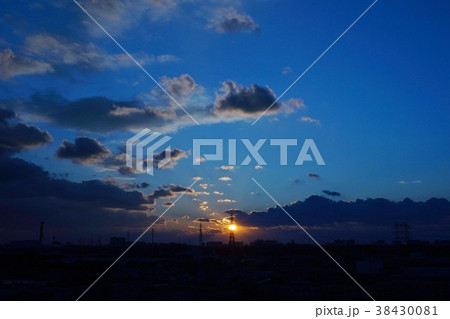 大阪府河内松原市の夕方、夕景、日没 38430081