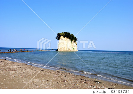 奥能登　見附島（軍艦島） 38433784