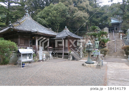 【四国八十八ヶ所】第十八番 恩山寺の境内 徳島県小松島市 【四国八十八ヶ所】第十八番 恩山寺の境内 徳島県小松島市 38434179