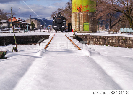 雪の若桜駅（2017年12月） 38434530