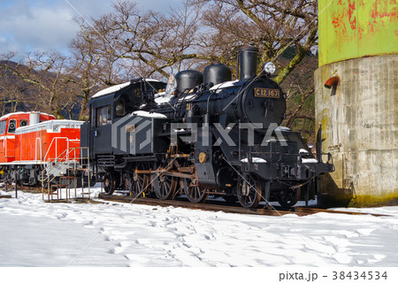 雪の若桜駅（2017年12月） 38434534