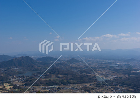 城山山頂より府中湖方面を撮影(香川県坂出市) 城山山頂より府中湖方面を撮影(香川県坂出市) 38435108