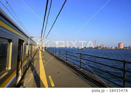 2月　横浜190鶴見線海芝浦駅ﾎｰﾑ 38435478