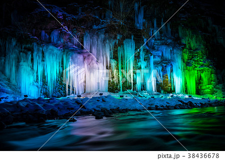 三十槌の氷柱 みそつちのつらら ライトアップ夜景 (埼玉県秩父市) 2018年2月 三十槌の氷柱 みそつちのつらら ライトアップ夜景 (埼玉県秩父市) 2018年2月 38436678