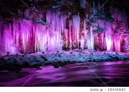 三十槌の氷柱 みそつちのつらら ライトアップ夜景 (埼玉県秩父市) 2018年2月 三十槌の氷柱 みそつちのつらら ライトアップ夜景 (埼玉県秩父市) 2018年2月 38436682