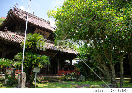 聖福寺大雄宝殿（長崎市） 38437645