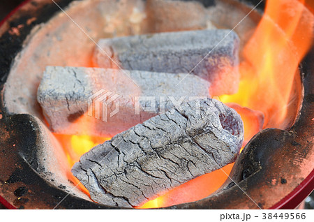 炭火 38449566