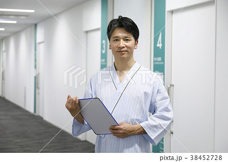 人間ドック　定期検診　検査　病院　患者 38452728