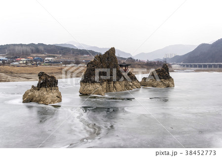 岩 石 グー 38452773