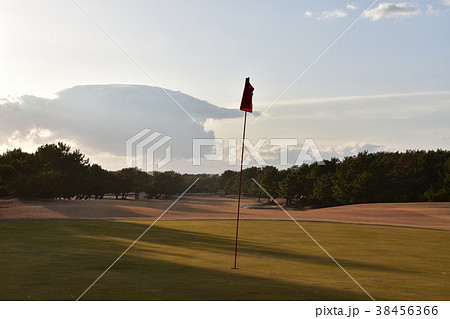 冬のゴルフ場 38456366