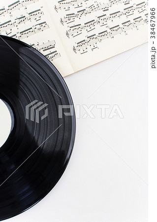 楽譜とレコード 38467966