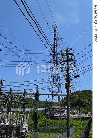山間部の変電設備 山間部の変電設備 38469444