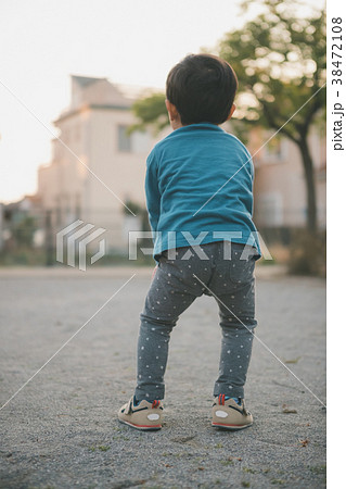 3 years old 38472108