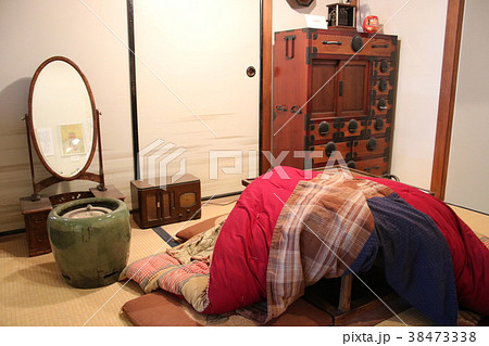 和室（和箪笥、コタツ、鏡台、ラジオ） 38473338