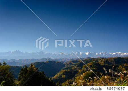 白馬三山と青空 38474037