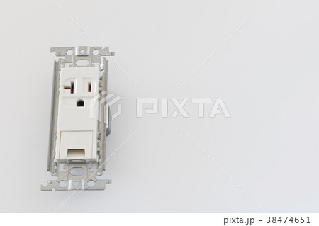 三端子コンセントの分解 38474651