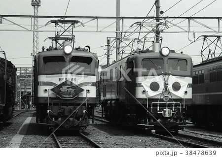 鉄道　EF58　EF5866　EF58150　東海道電化完成　お召し　日の丸　国旗　 吹田　機関区　 38478639