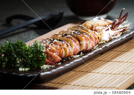 seafood cuisine 38480904