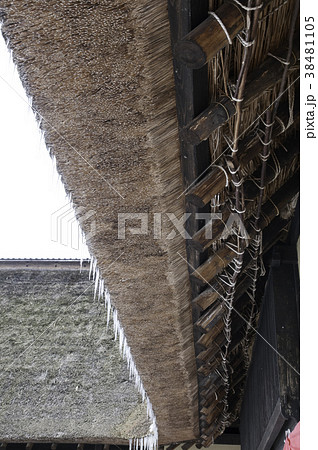 冬の曲り家 38481105