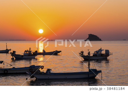 太陽 海 空 38481184