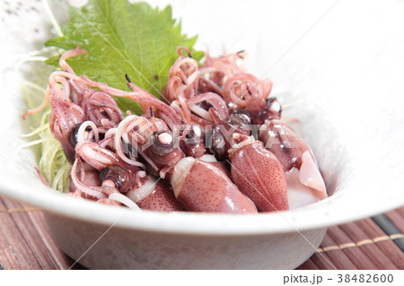 seafood cuisine 38482600