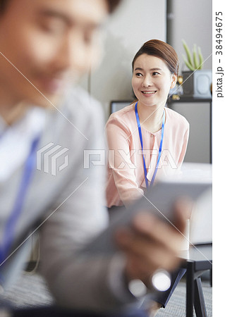 笑顔 微笑 微笑み 38494675