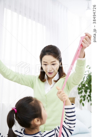 2 感情 笑顔 38494726