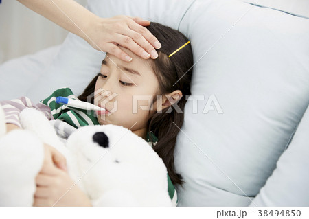 看護 風邪 女の子 38494850