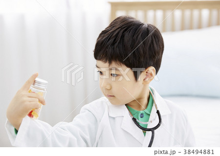 男 男性 男の子 38494881