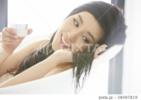 女性　ビューティーイメージ 38497819