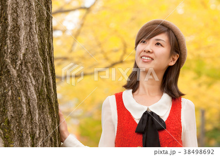 紅葉と女性 紅葉と女性 38498692
