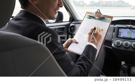 自動車教習所の教官 38499153