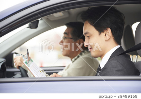 運転するシニア 自動車教習所 運転するシニア 自動車教習所 38499169