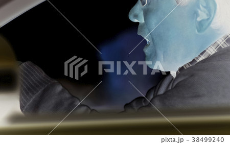 シニアドライバー　事故 38499240