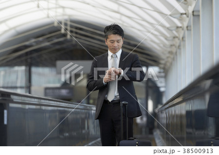 空港のビジネスマン 空港のビジネスマン 38500913