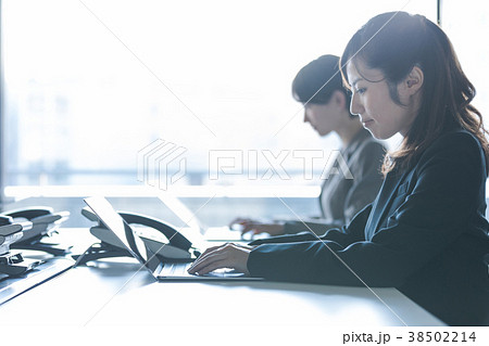ビジネスウーマン ビジネスウーマン 38502214