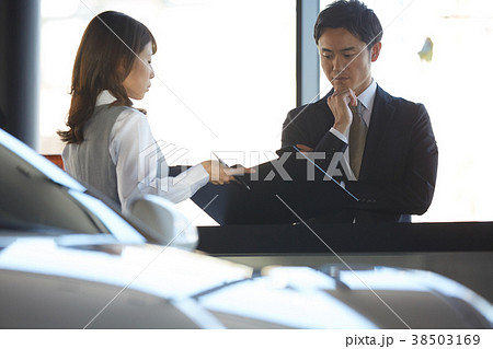 自動車ディーラー 社員 男女 自動車ディーラー 社員 男女 38503169