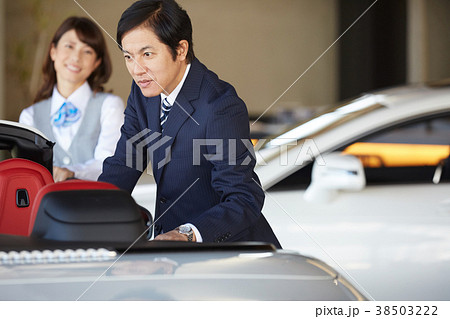 自動車ディーラー 接客 自動車ディーラー 接客 38503222