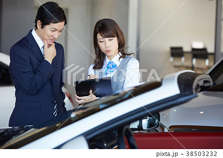 自動車ディーラー　接客 38503232