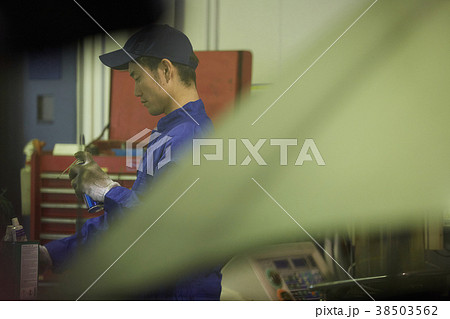 自動車整備　工場　整備士 38503562