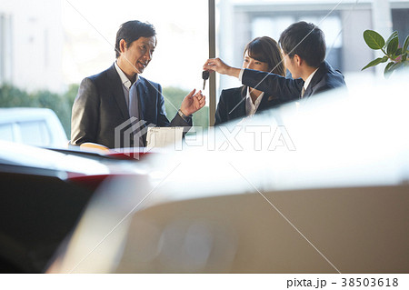 自動車ディーラー 商談 契約 自動車ディーラー 商談 契約 38503618