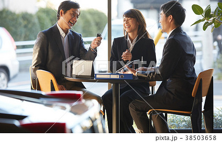 自動車ディーラー 商談 契約 自動車ディーラー 商談 契約 38503658