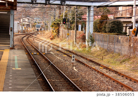 青梅線二俣尾駅に入線する青梅駅行(1) 青梅線二俣尾駅に入線する青梅駅行(1) 38506055