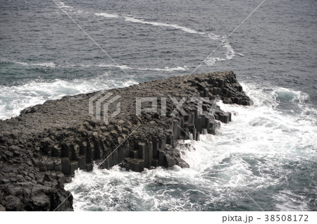 風景 柱状節理 海 38508172