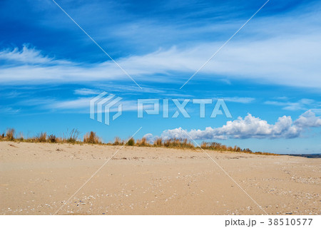 Seascape with dramatic blue sky and clouds Seascape with dramatic blue sky and clouds 38510577